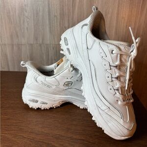 Skechers Slip-Ins D’Lites White Women’s Leather Sneakers Tennis Shoes
